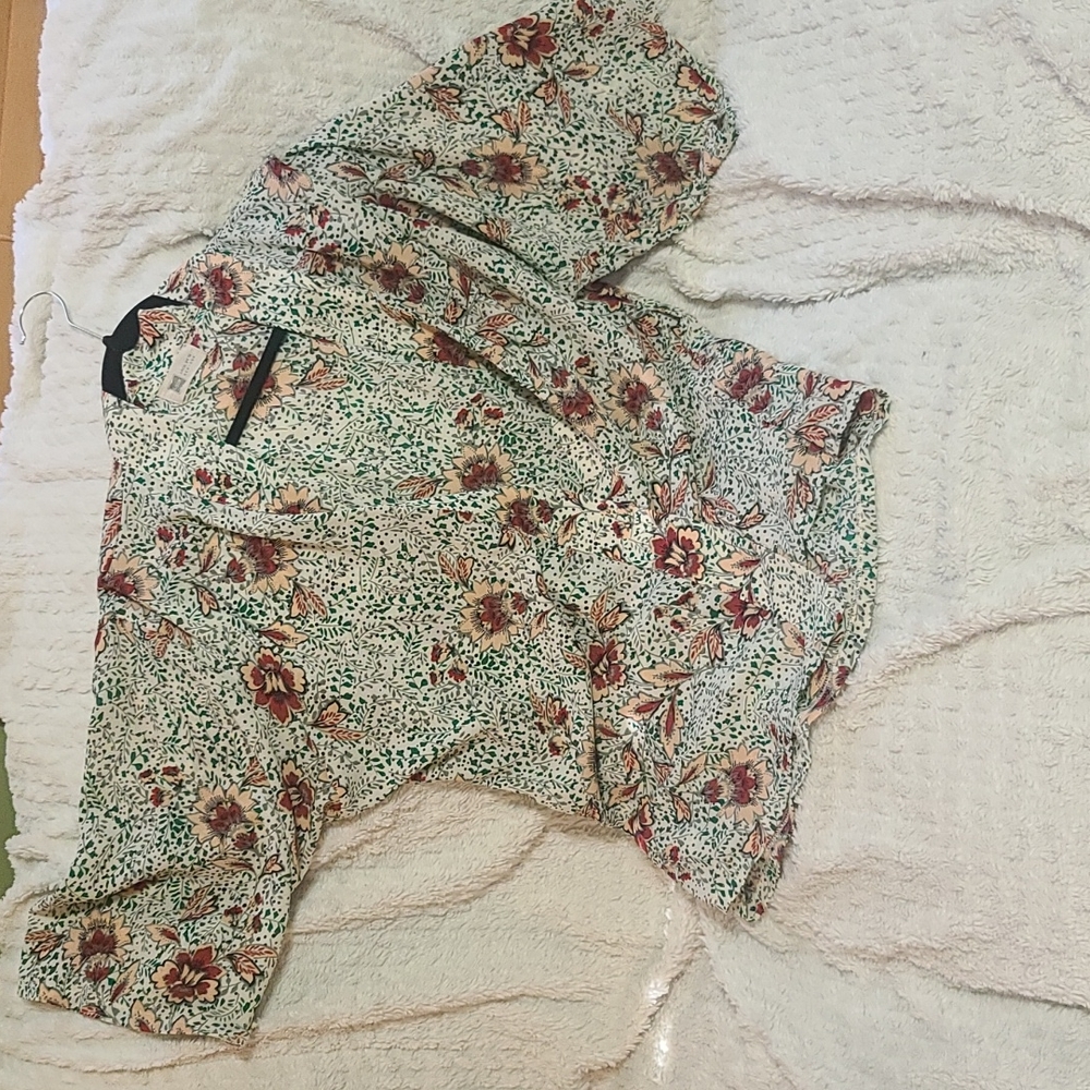 Look by M New York, size medium, floral print